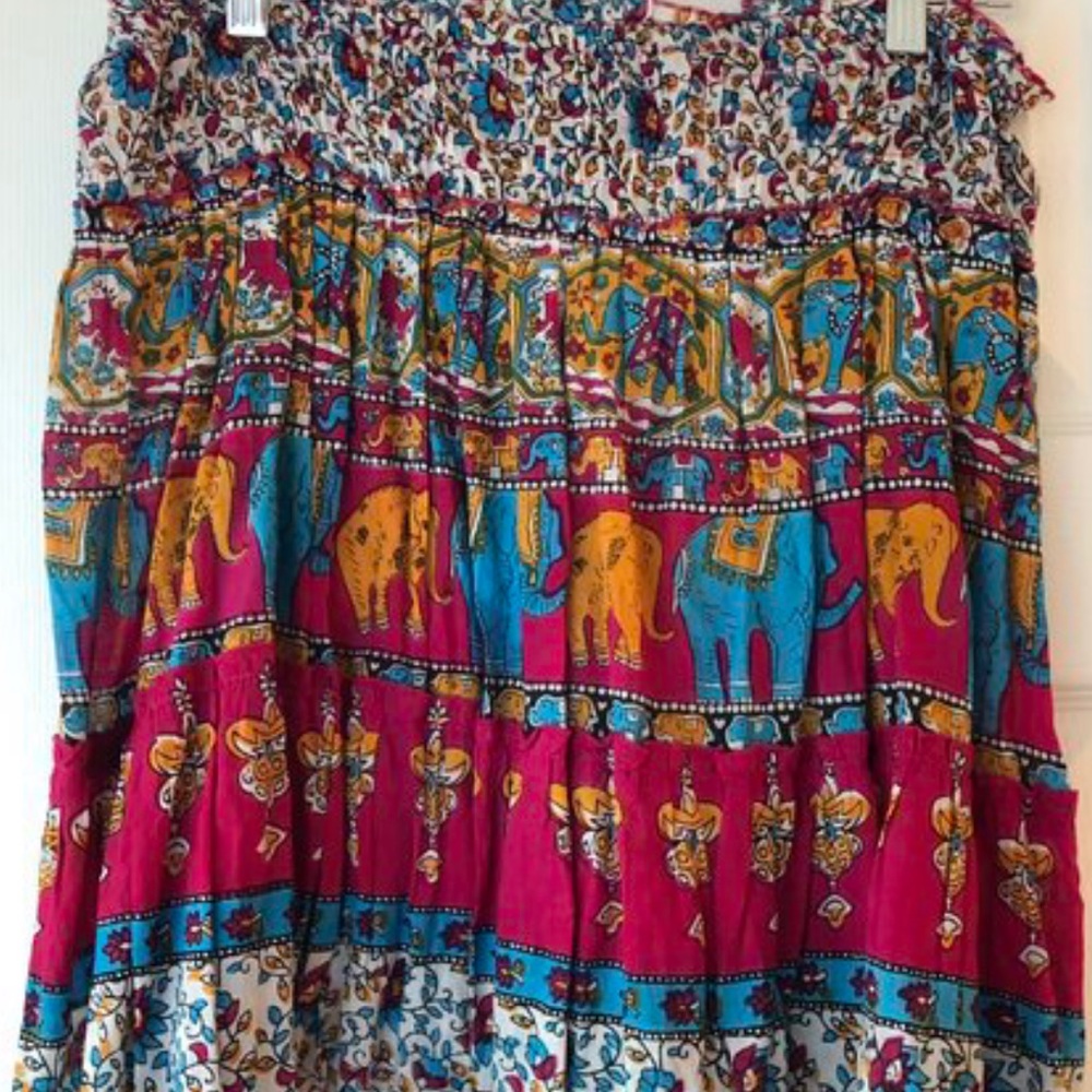 Vintage Indian elephant skirt with elastic waist